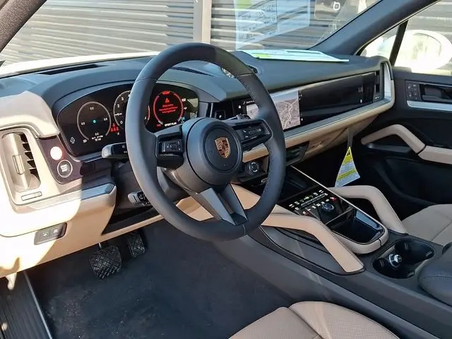 2026 Porsche Cayenne E-Hybrid - Photo 31