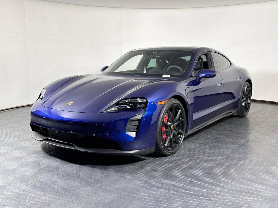 2024 Porsche Taycan GTS