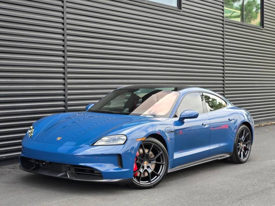 2026 Porsche Taycan
