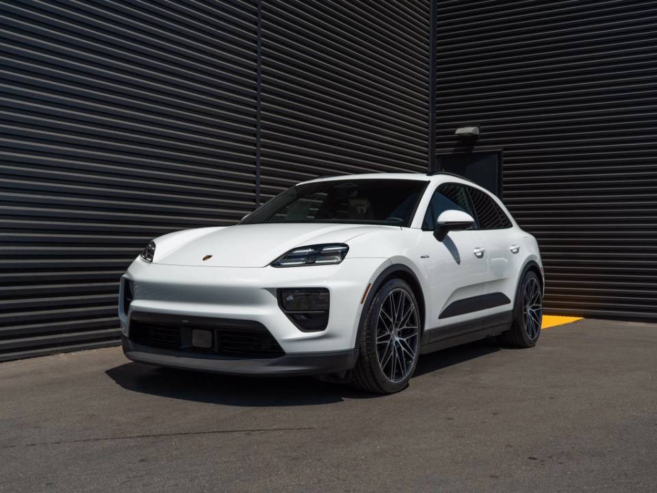 2026 Porsche Macan