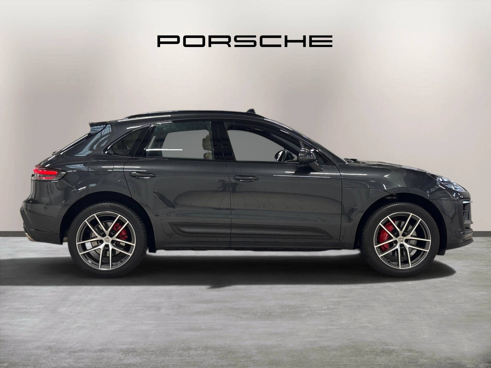Macan S, photo 2 of 40