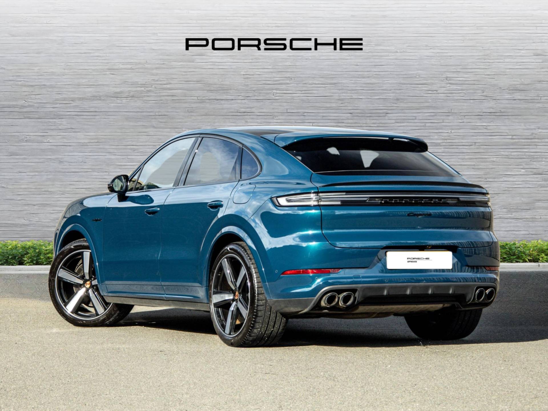 Cayenne E-Hybrid Coupé, photo 2 of 33
