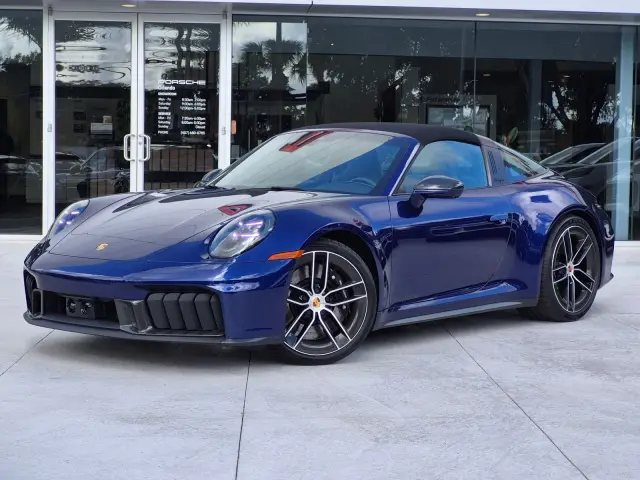 2025 Porsche 911 GTS - Photo 6