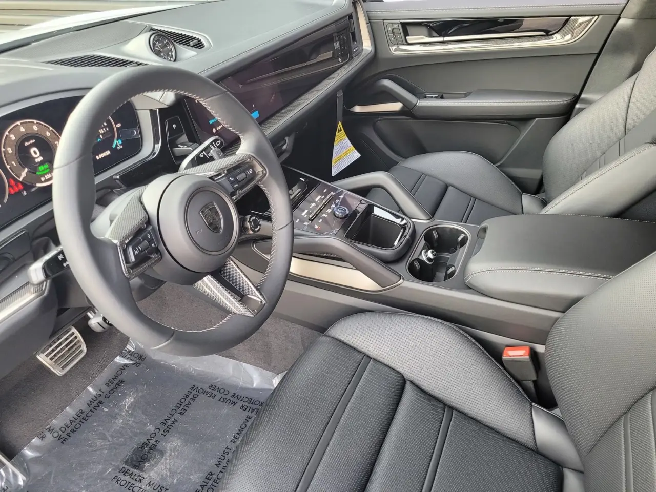 2025 Porsche Cayenne Turbo E-Hybrid - Photo 32