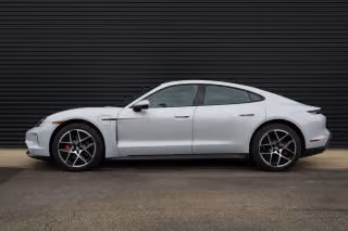 2025 Porsche Taycan S - Photo 9