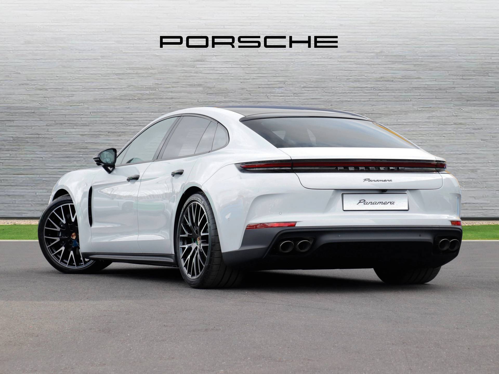 Panamera, photo 2 of 30