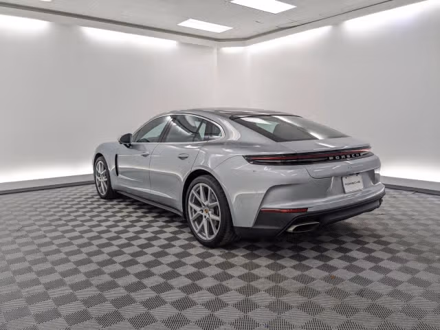 2025 Porsche Panamera Base - Photo 18
