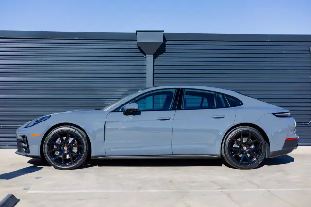2026 Porsche Panamera Base - Photo 14