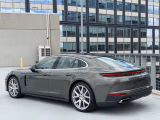 2026 Porsche Panamera 4 E-Hybrid - Photo 17