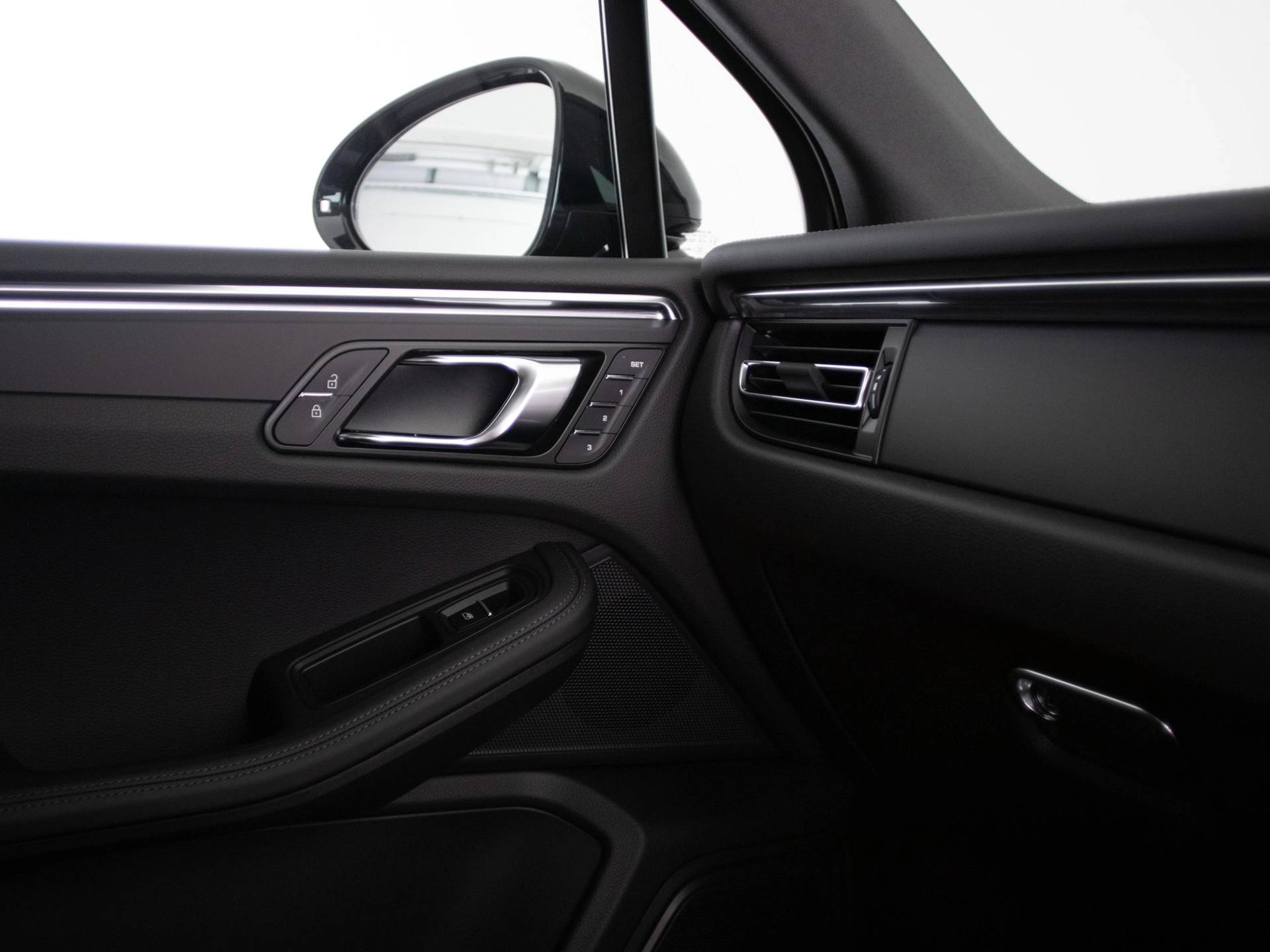 Macan, photo 56 of 56