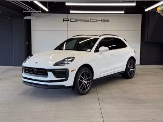 2025 Porsche Macan's photo