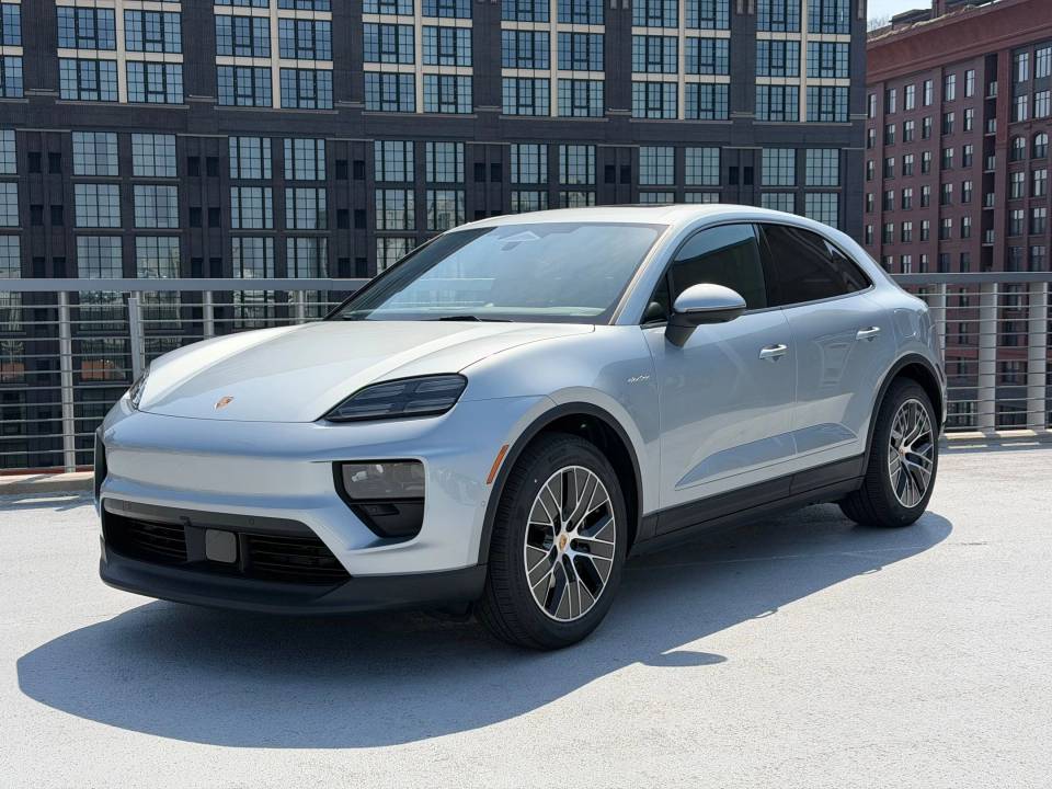 2026 Porsche Macan