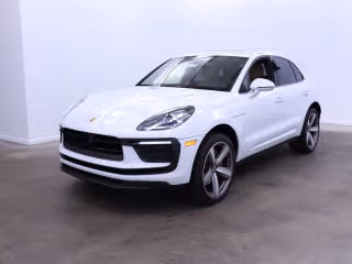 2024 Porsche Macan's photo