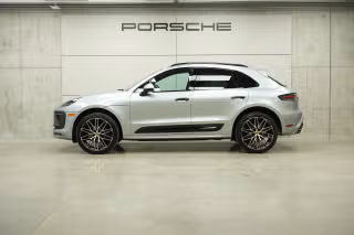 2026 Porsche Macan T - Photo 9