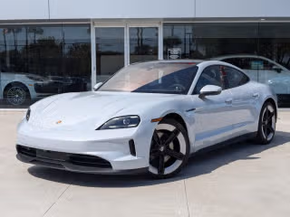 2025 Porsche Taycan 4S's photo