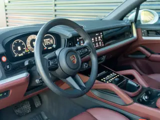 2024 Porsche Cayenne Base - Photo 29