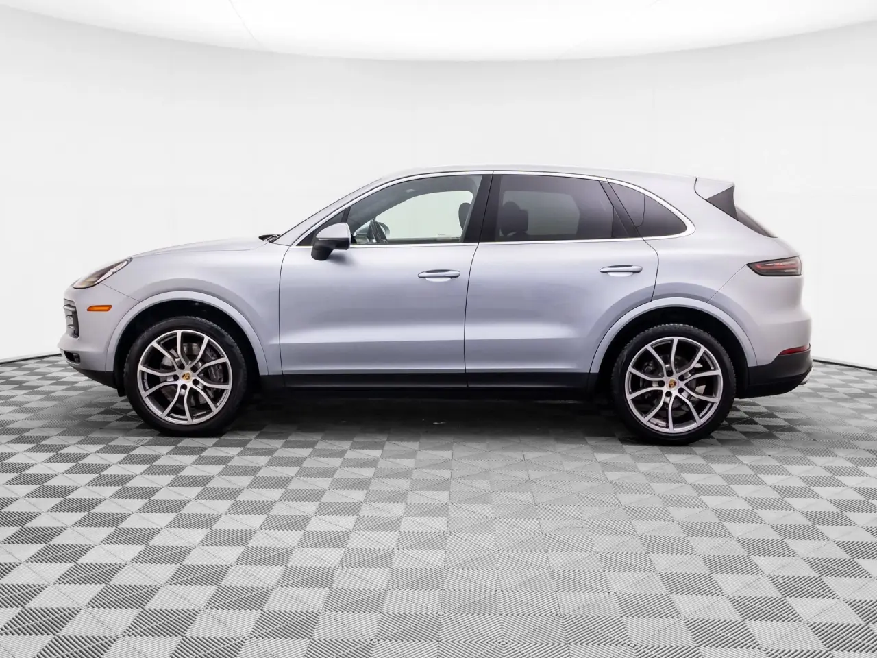 2023 Porsche Cayenne Base - Photo 16