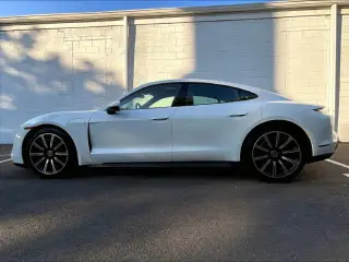 2024 Porsche Taycan Base - Photo 13