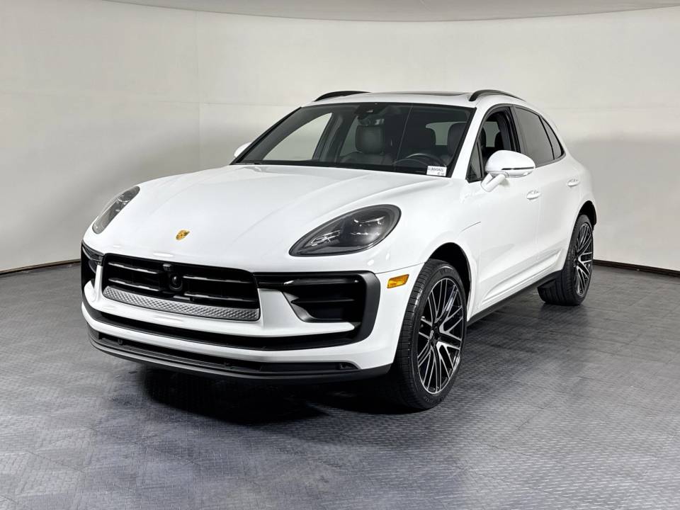 2025 Porsche Macan