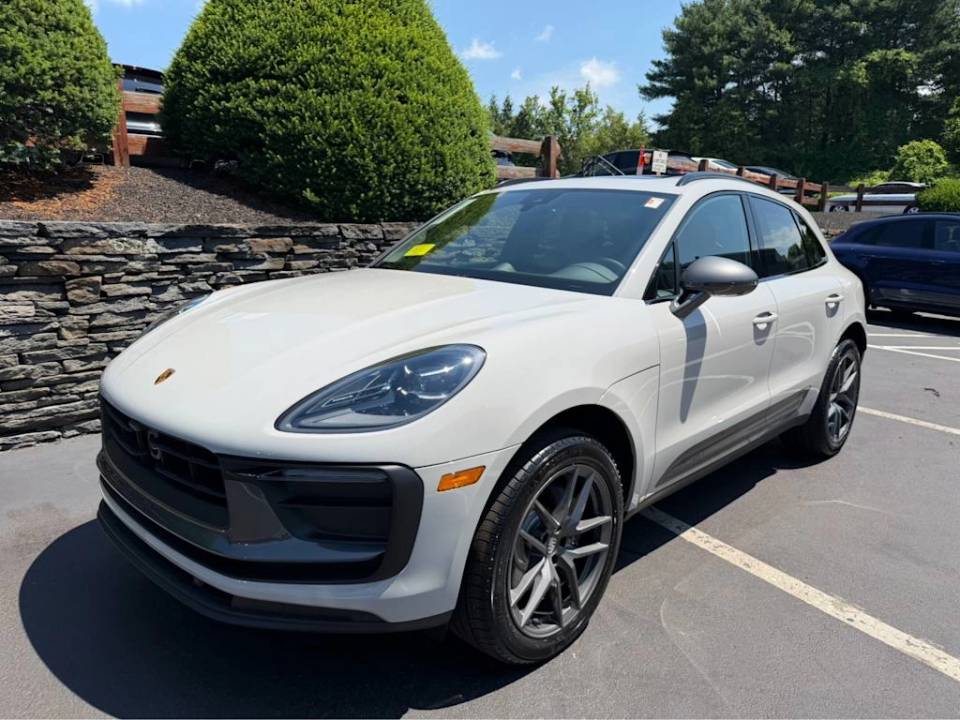 2026 Porsche Macan