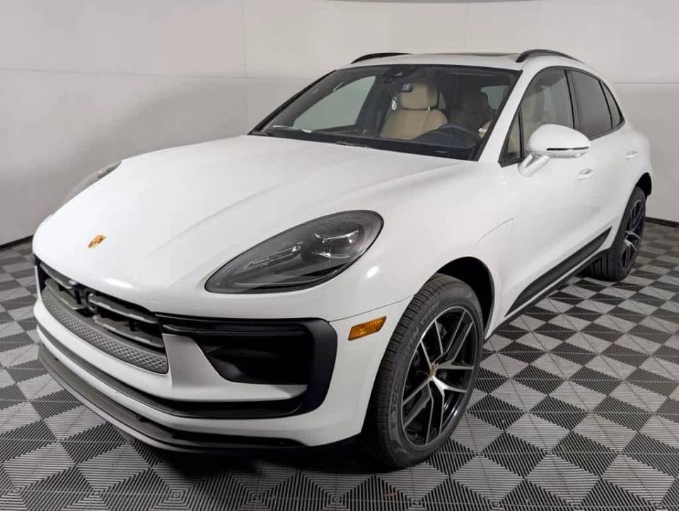 2026 Porsche Macan