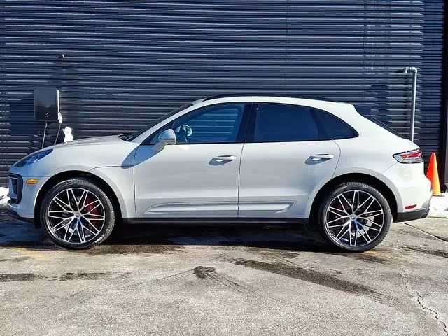 2026 Porsche Macan S - Photo 14