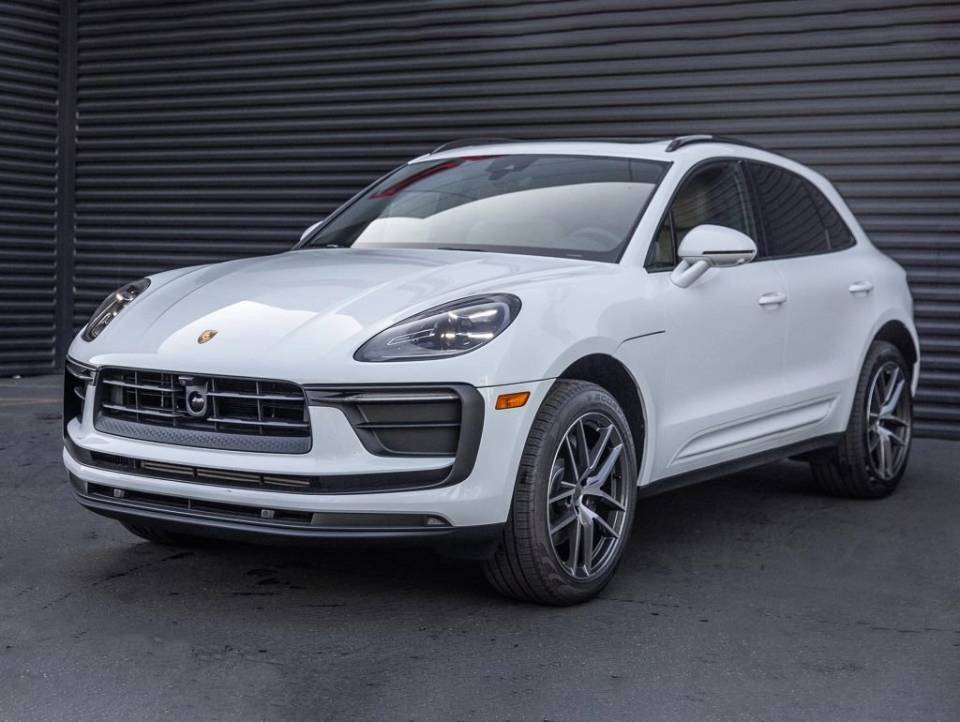 2026 Porsche Macan