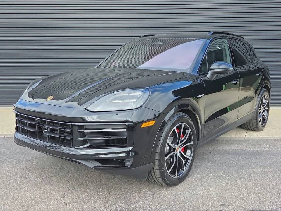 New Porsche Cayenne S E-Hybrid for sale at Porsche North Olmsted