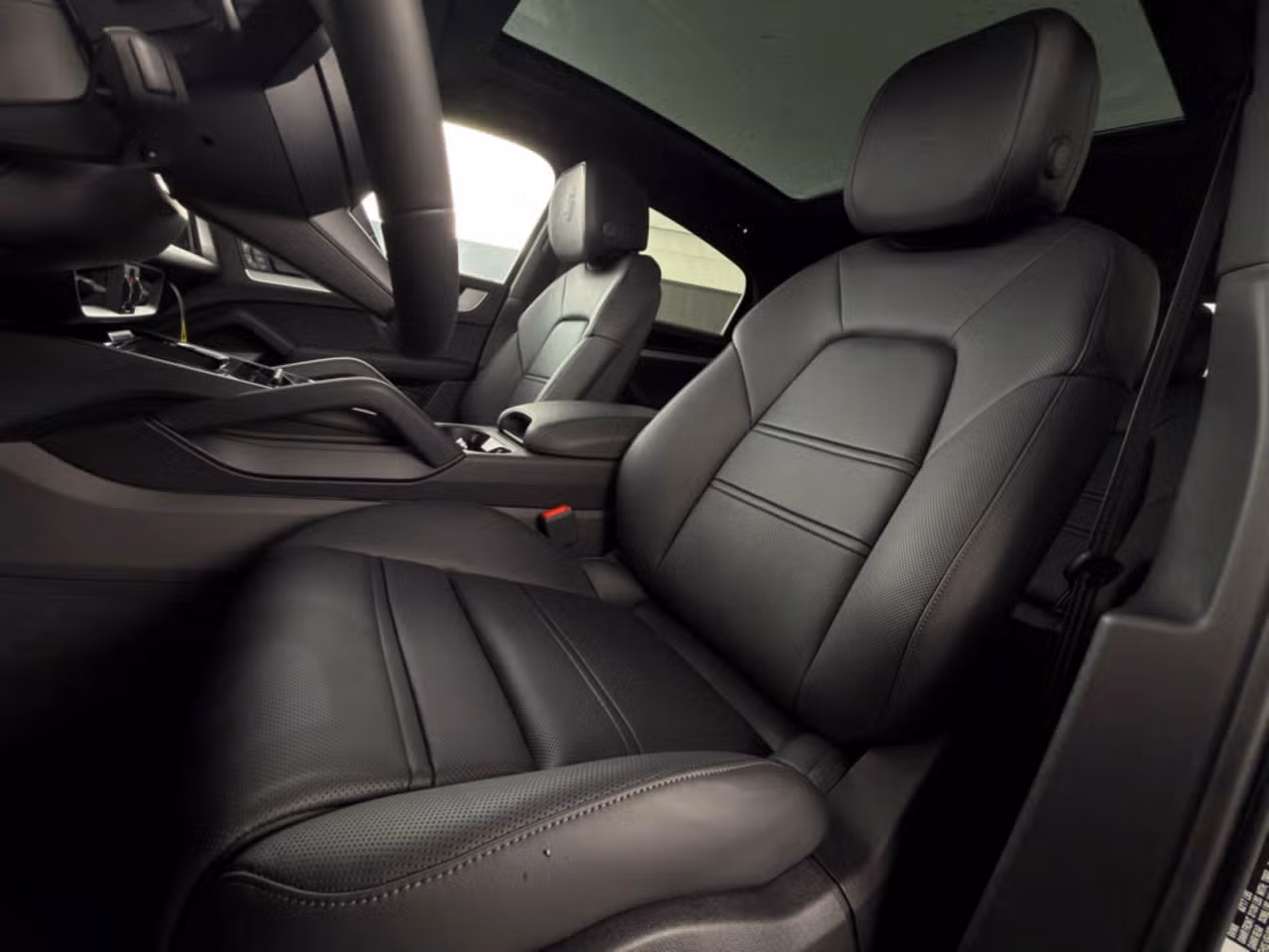 2026 Porsche Cayenne Coupe Base - Photo 36