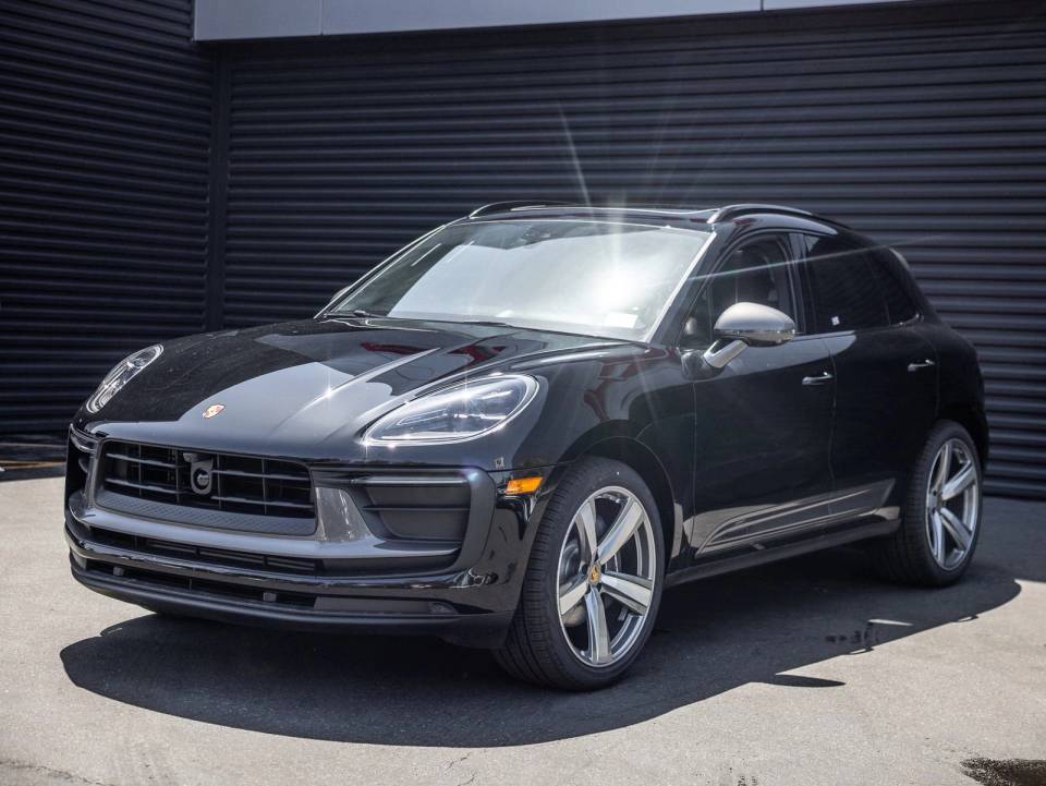 2026 Porsche Macan