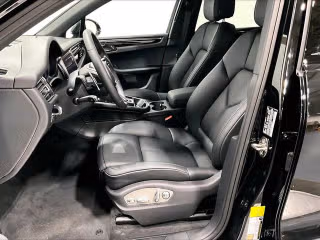 2026 Porsche Macan - Photo 33