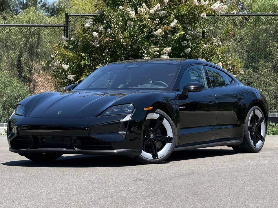 2026 Porsche Taycan