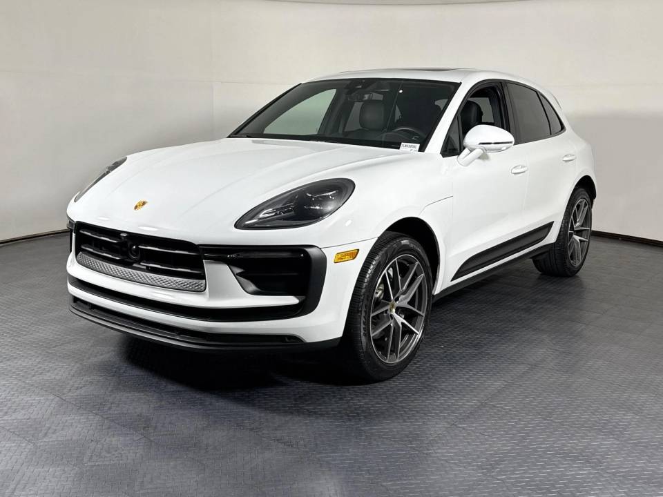 2026 Porsche Macan