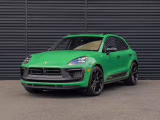 2025 Porsche Macan GTS's photo