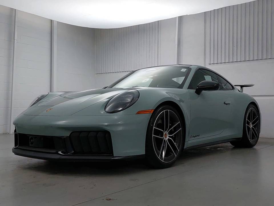 2026 Porsche 911 GTS