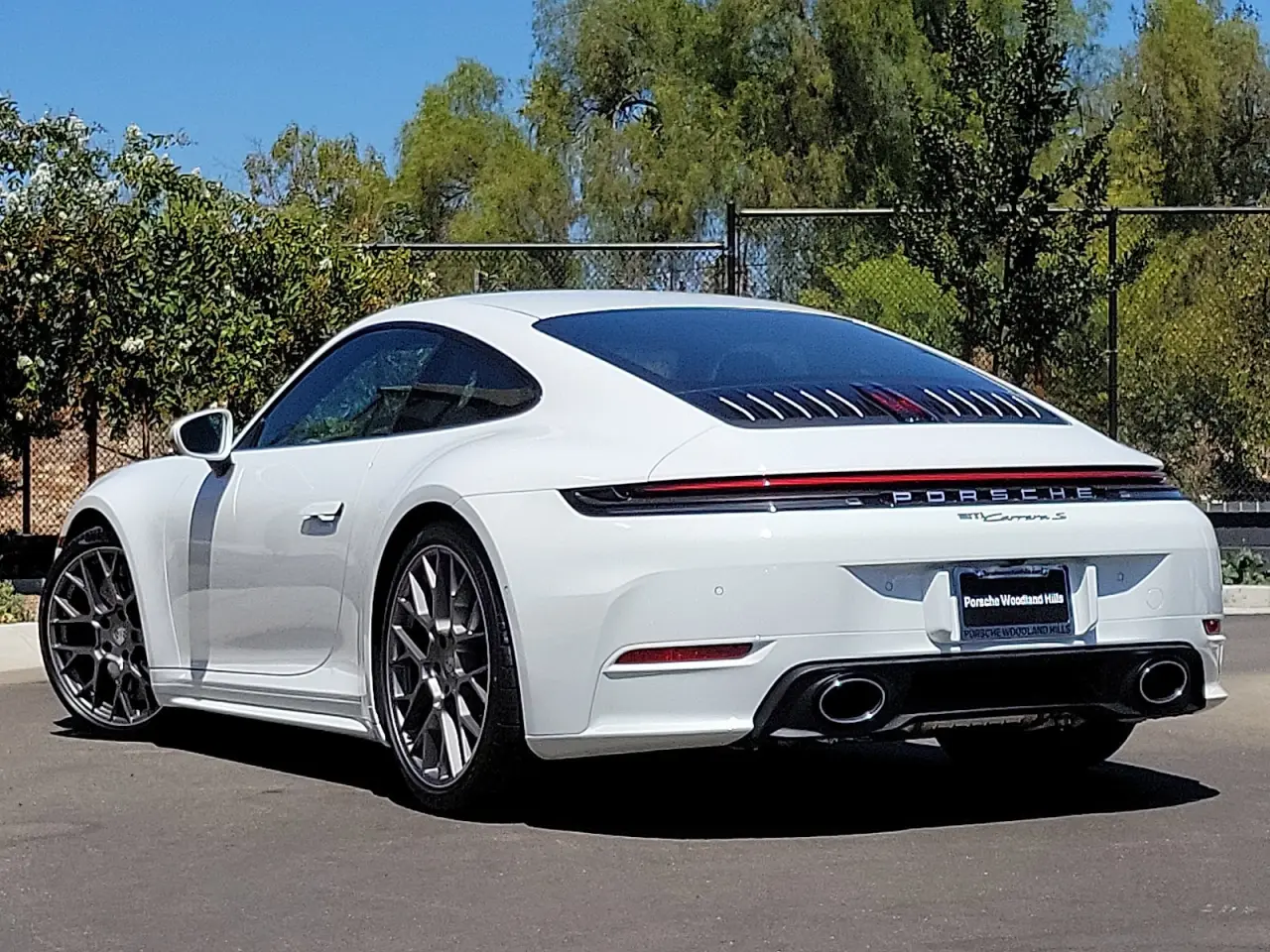 2025 Porsche 911 S - Photo 24