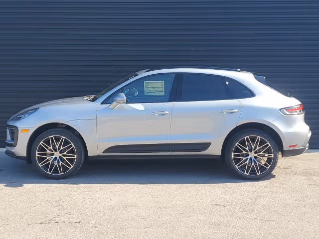 2026 Porsche Macan Base - Photo 10