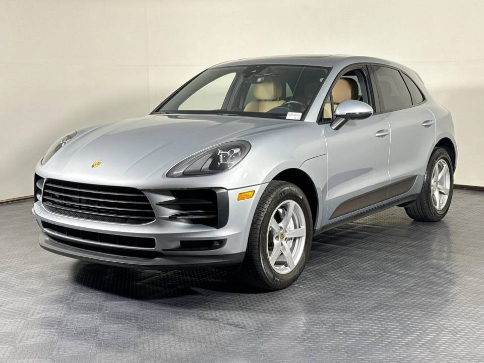 2021 Porsche Macan Base