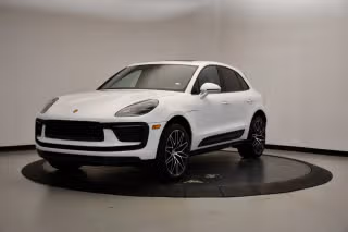 2026 Porsche Macan -'s photo