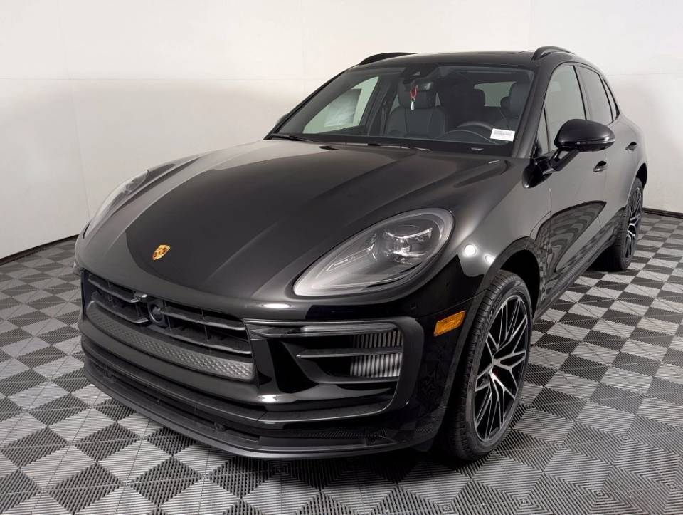 2026 Porsche Macan