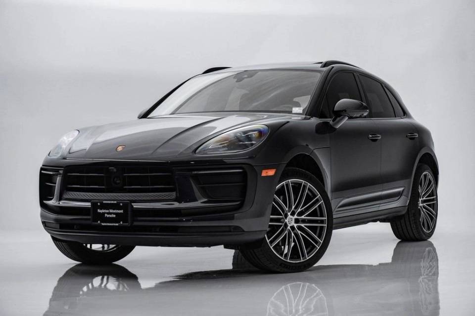 2024 Porsche Macan Base