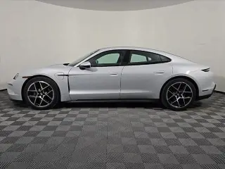 2025 Porsche Taycan Base - Photo 13