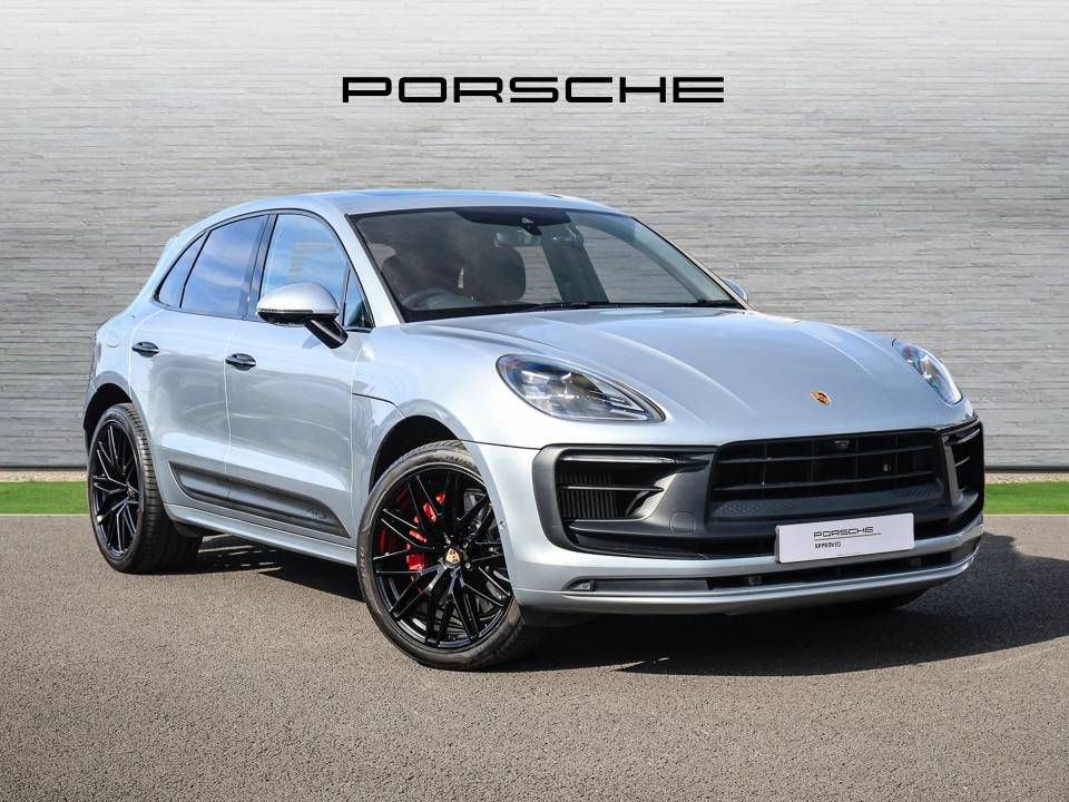 2022 Porsche Macan