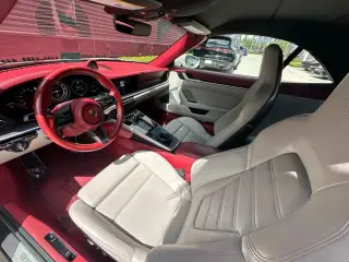 2021 Porsche 911 Turbo S - Photo 29