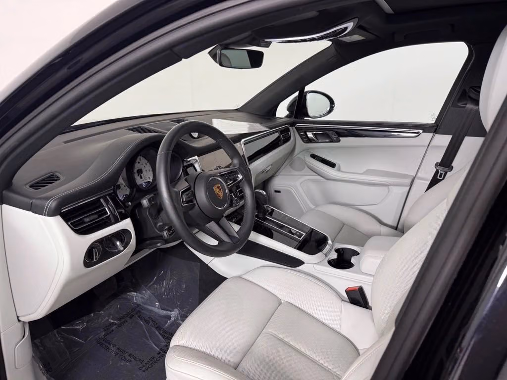 2026 Porsche Macan Base - Photo 28