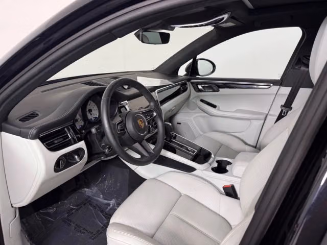 2026 Porsche Macan Base - Photo 26