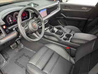 2026 Porsche Cayenne S E-Hybrid - Photo 29