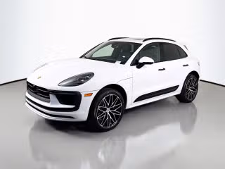 2026 Porsche Macan S's photo