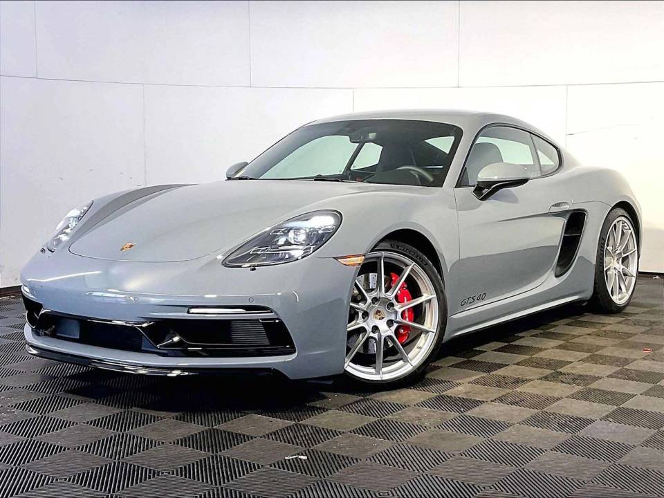 2025 Porsche 718