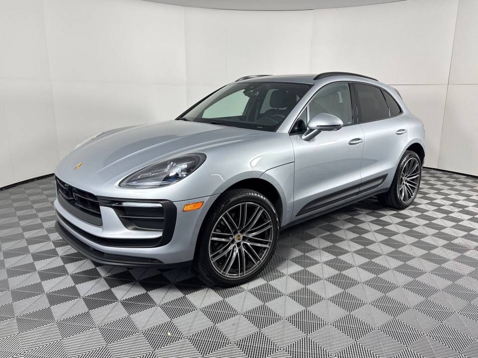 2026 Porsche Macan